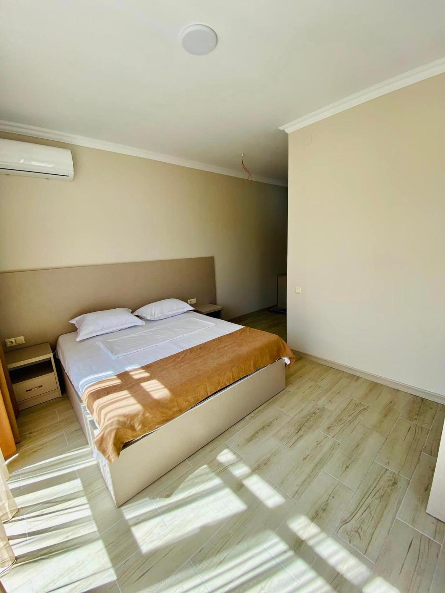 Hotel Tesa Gonio Luaran gambar